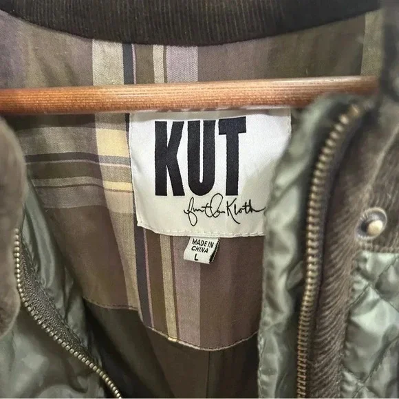 EUC Kut from the Kloth lightweight olive quilted jacket size Large Great details - Picture 11 of 11